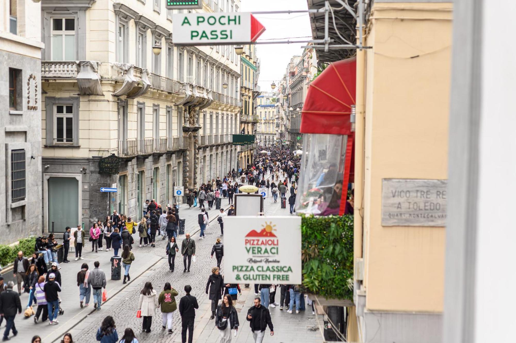 Dimora Joseph Via Toledo Otel Napoli Dış mekan fotoğraf